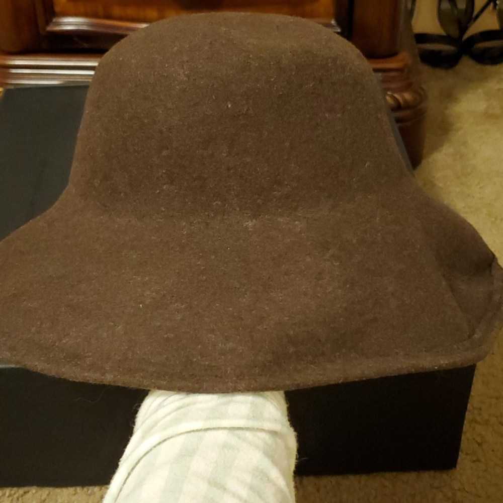 Hat - Picture 3 of 3